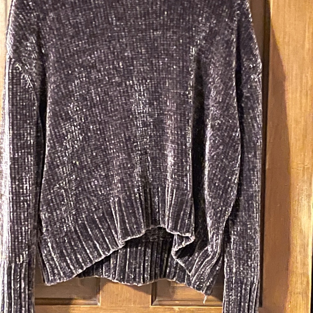 Chelsea and Theodore XL cropped purple velvet sweater